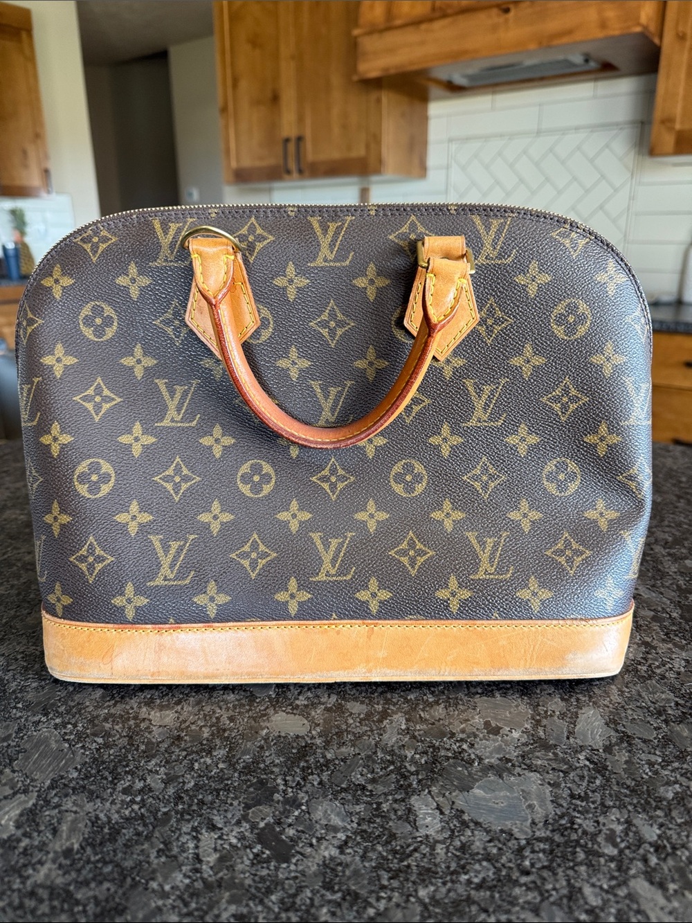 Louis Vuitton Alma PM